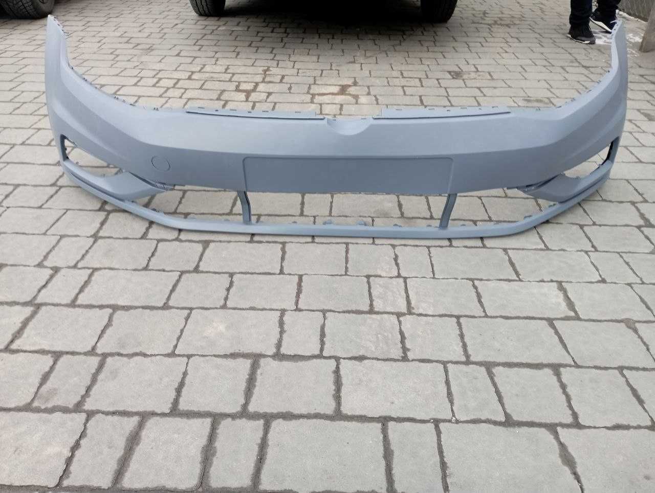 Volkswagen VW Golf 7 Передня Нижня Центральна Решітка Бампера