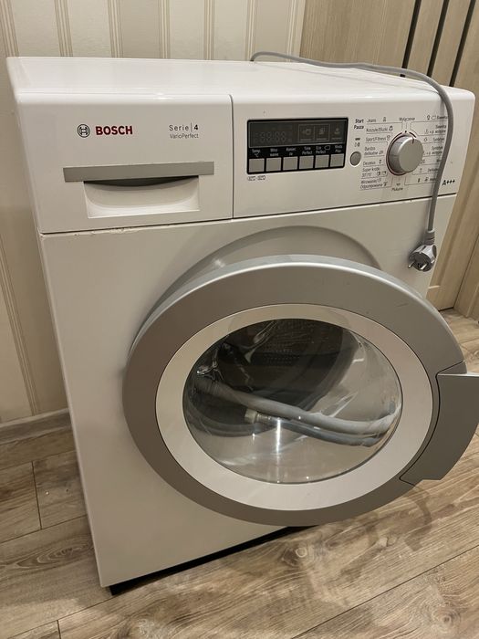 Продам  пральну машинку BOSCH 5кг