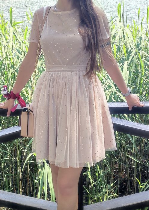 Святкова сукня жіноча