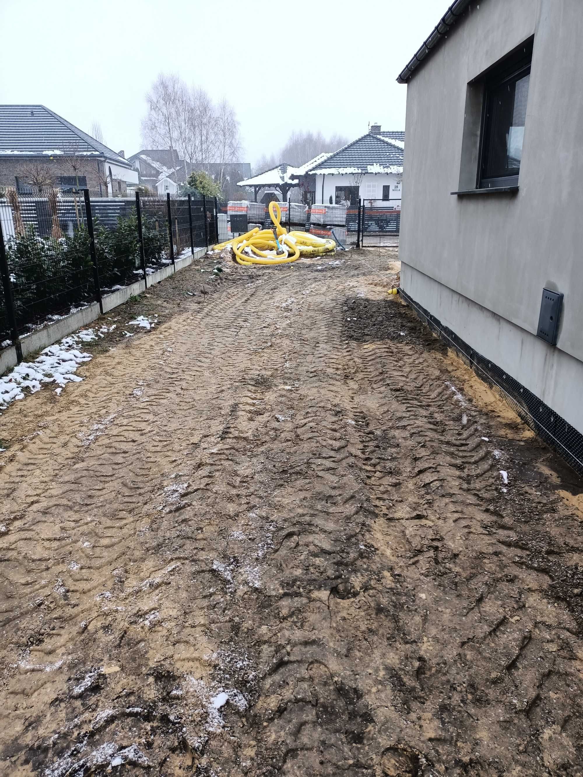Okno VEKA + moskitiera