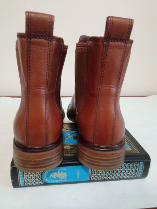 Шкіряні Челсі Clarks . Р. 40