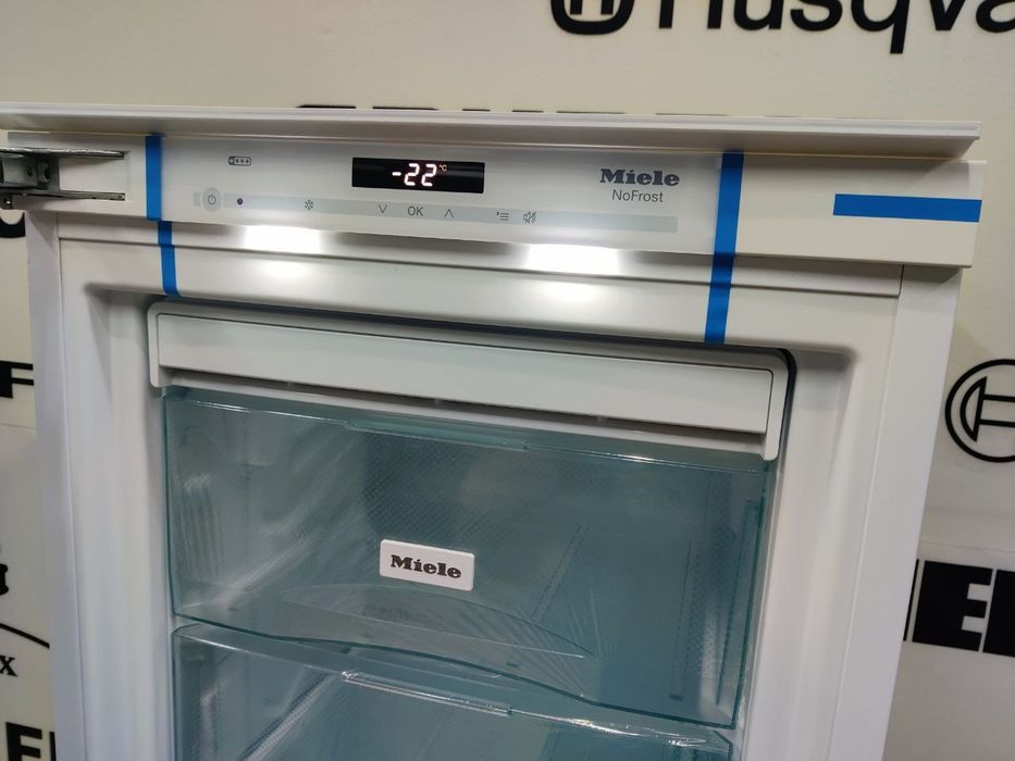 Вбудована морозильна камера Miele™ FNS37492iE. Льодогенератор! GERMANY