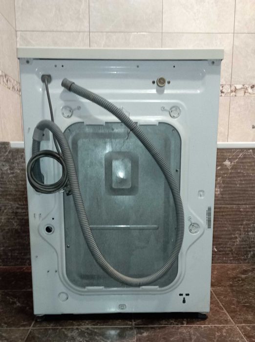 Пральна машина  LG WD-10180N