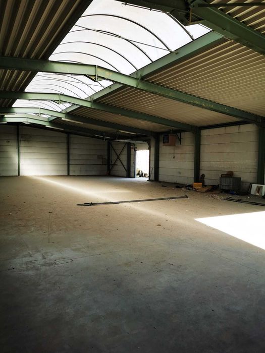 KONSTRUKCJA STALOWA z dachem dwuspadowym