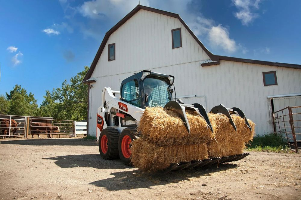 Bobcat S590  Fabrycznie nowa ładowarka Bobcat S590E 199 500 NETTO! +widły, łyzka!