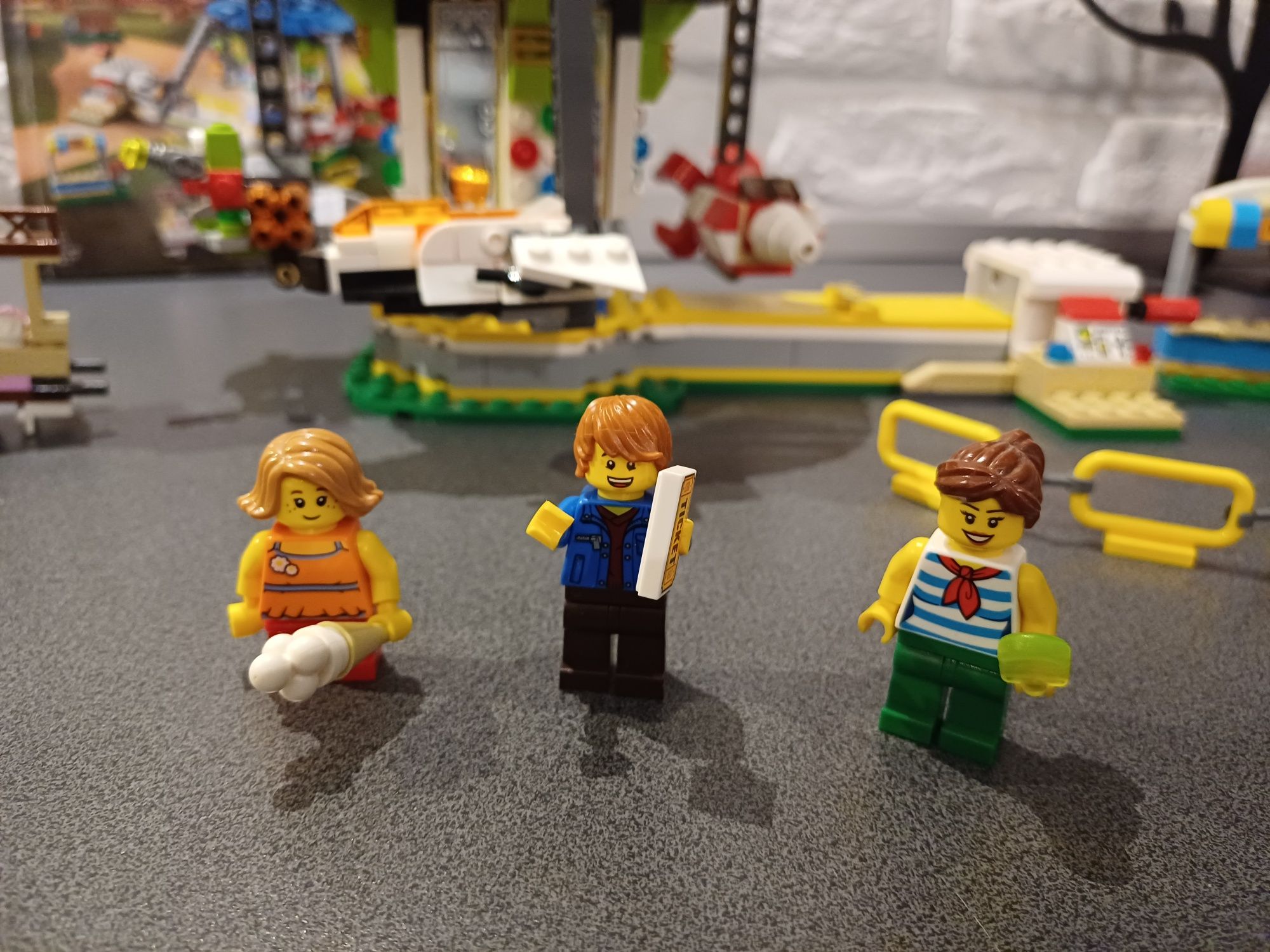 Lego creator 31095 karuzela w wesołym miasteczku
