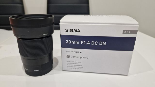 Obiektyw sigma 30mm f1.4 Sony E