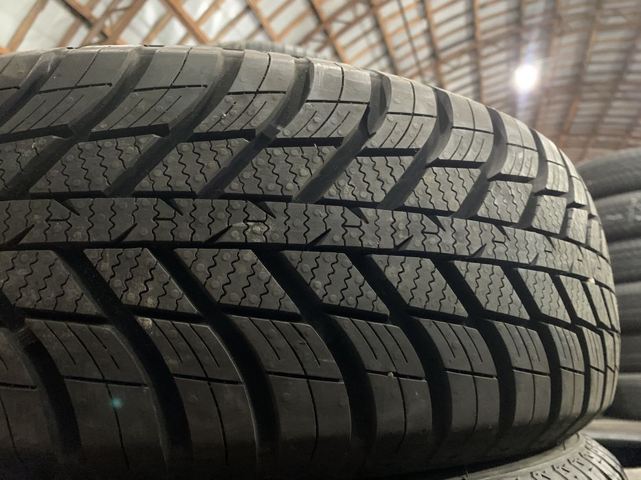 Комплект шин 215/65 16 Nexen Nblue 4seasons