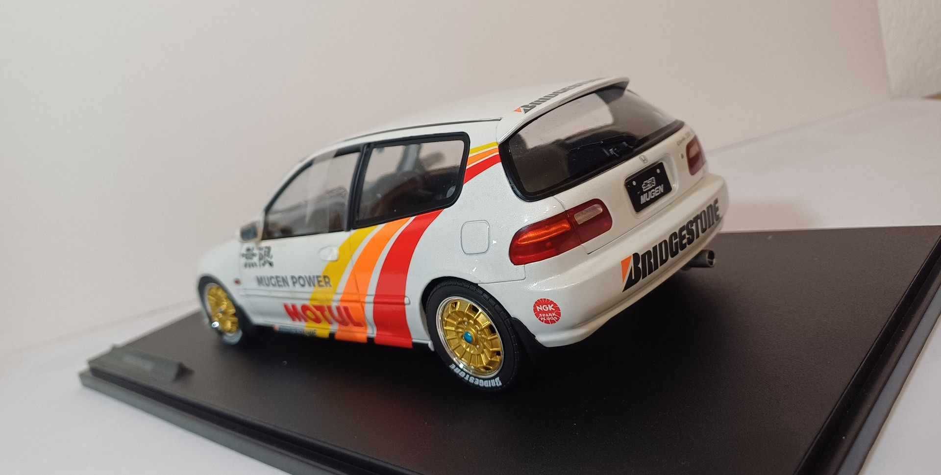 1/18 Honda Civic EG6 Motul - Solido