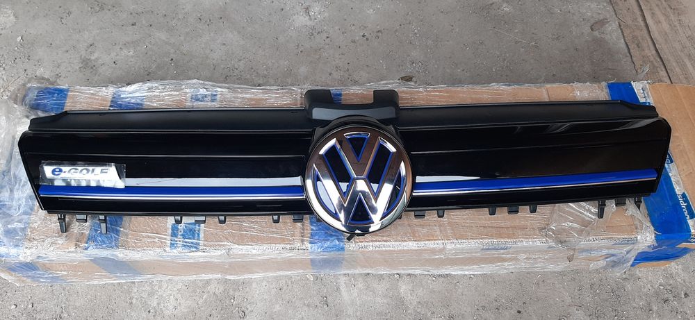 Решітка радіатора VW е-гольф 2014-2017 (дорестайл), оригінал, нова