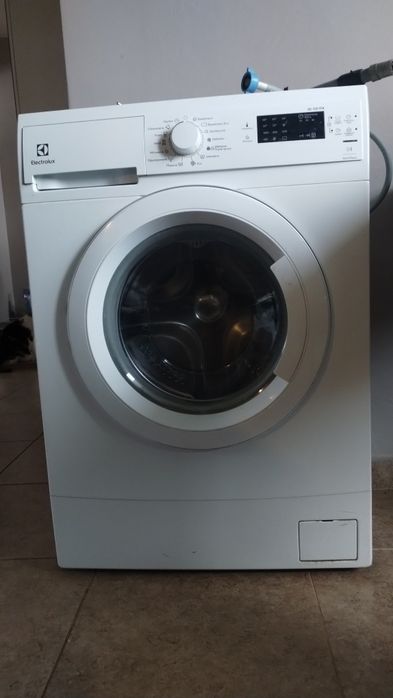 Pralka Electrolux wersja slim 40cm wkład 5kg