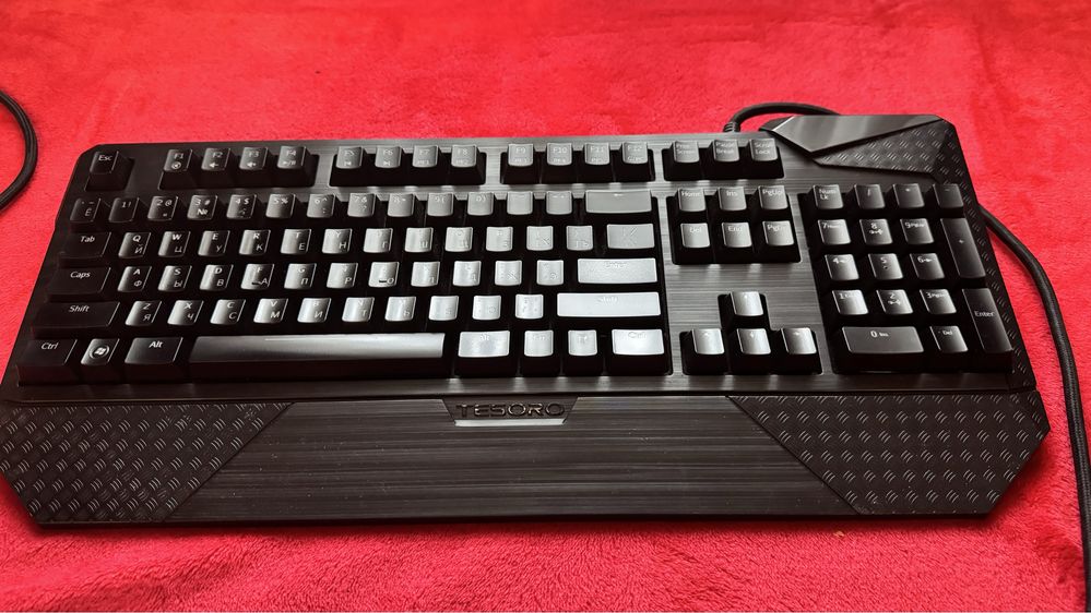 Клавіатура механічна Tesoro Durandal G1NL cherry mx black