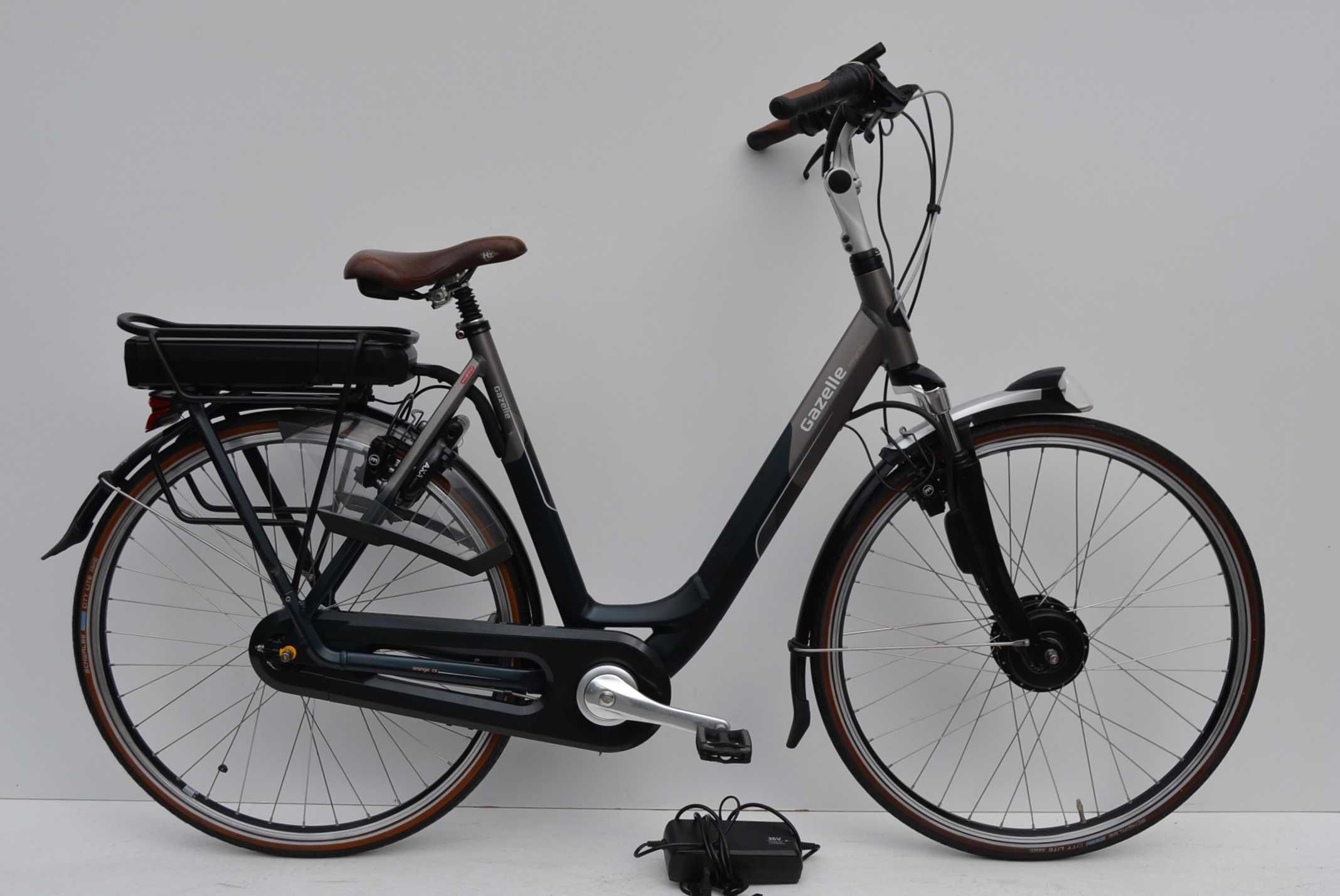 Gazelle Orange C8 * rower elektryczny ze wspomaganiem panasonic 57cm