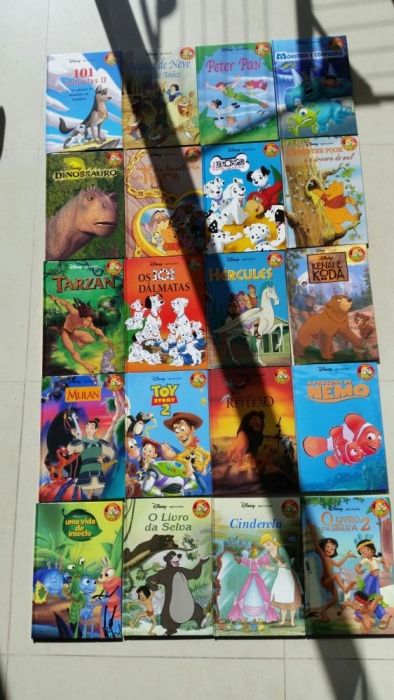 22 Livros do clube Disney + Estante