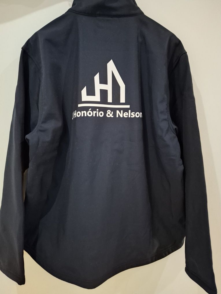Casacos Softshell personalizados com a sua marca