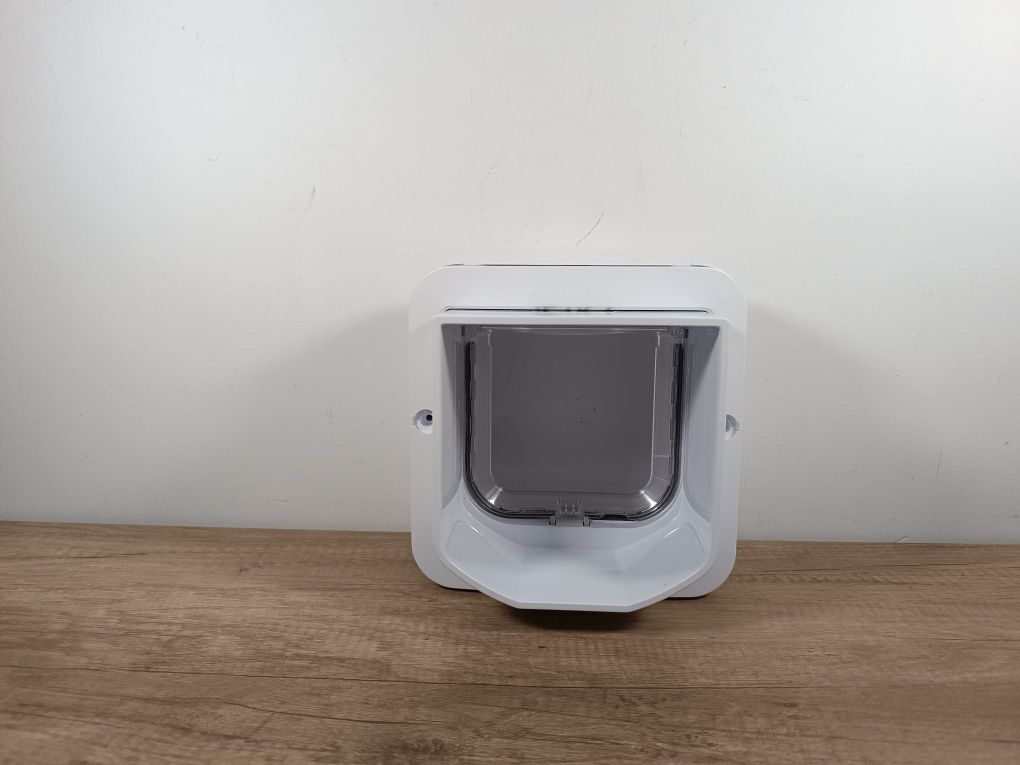 Klapka dla kotów z mikrochipem DualScan marki