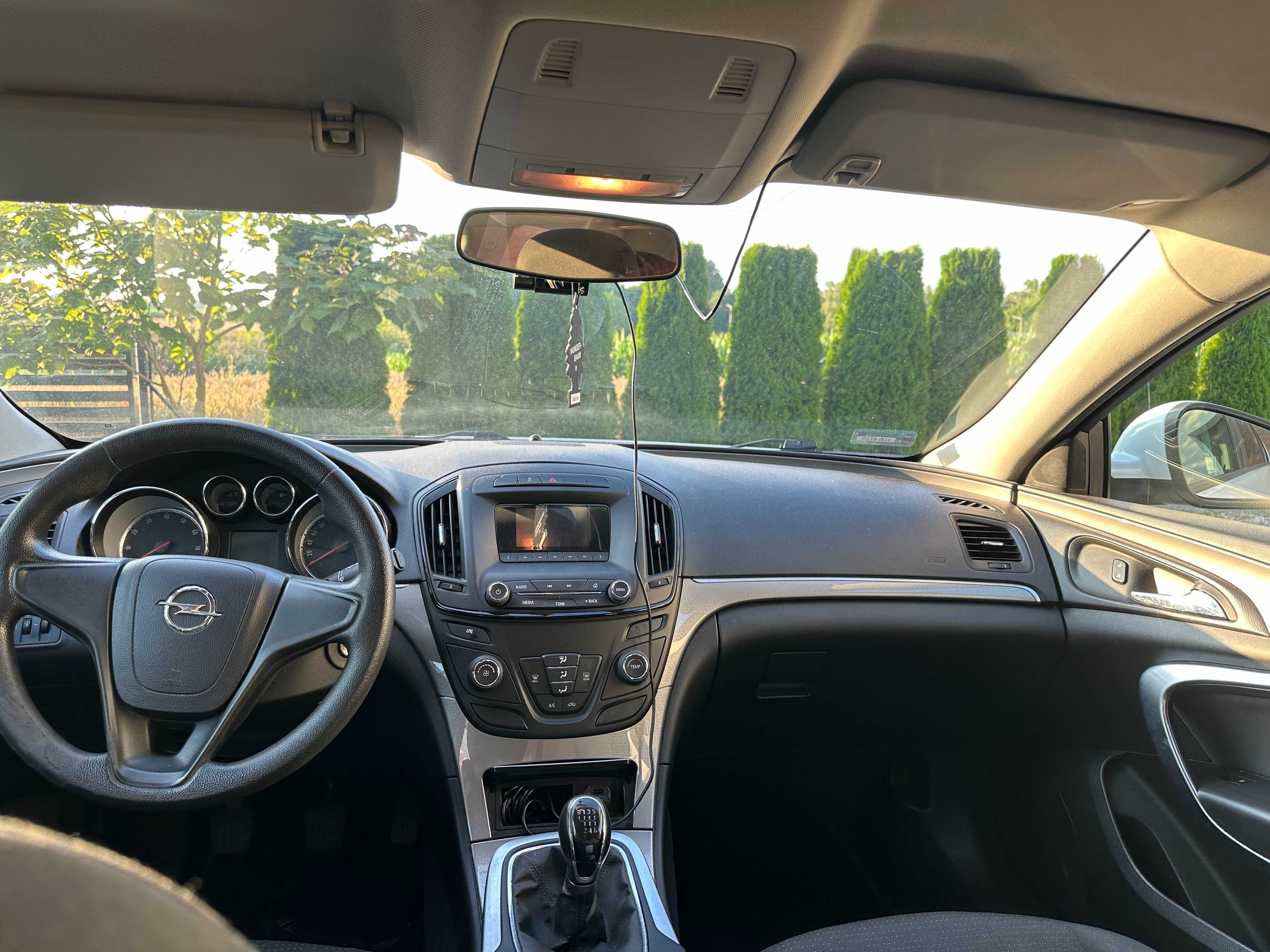 Opel Insignia 1.4T 2014
