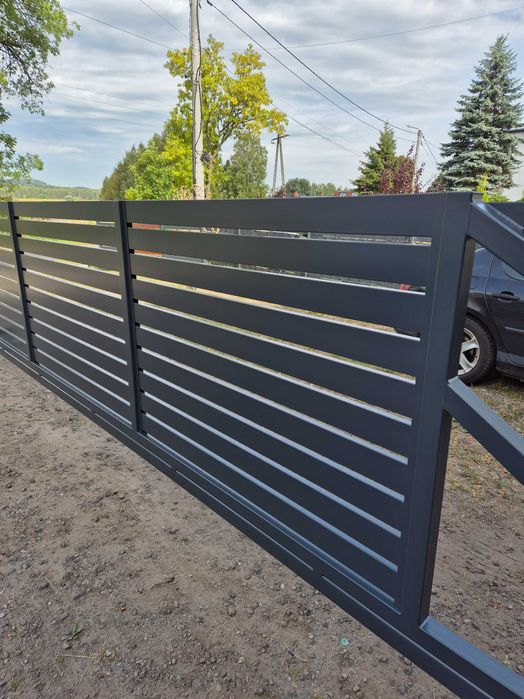 Brama przesuwna palisadowa 4x1,42  profil aluminiowy 100 x 25 komplet