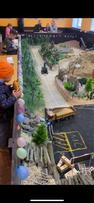 Продаж готового бізнесу, іноваційна кавярня з радіокерованою технікою