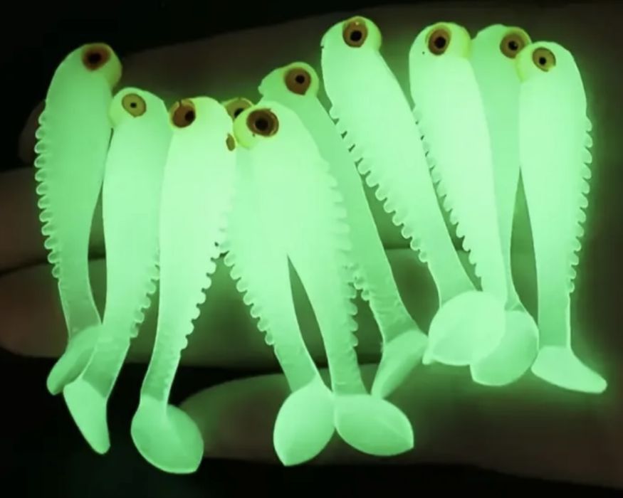 Силіконові рибки що світяться в темряві. 10 шт по 5 см приманка воблер