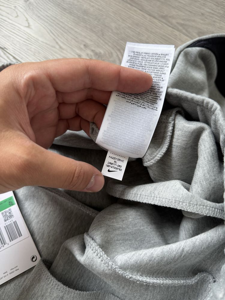 Штаны Nike Tech Fleece