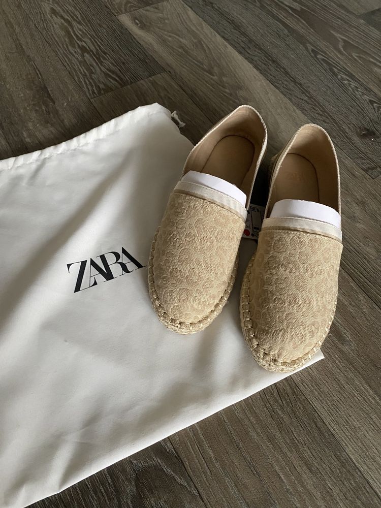 Zara эспадрильи