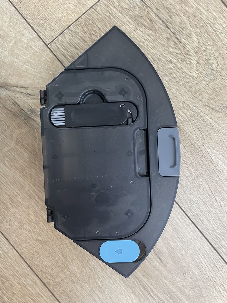 iRobot Roomba Combo Essential Y011440 mopuje robot odkurzający