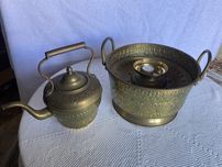 Chaleira + Mesa de chá marroquinas em latão