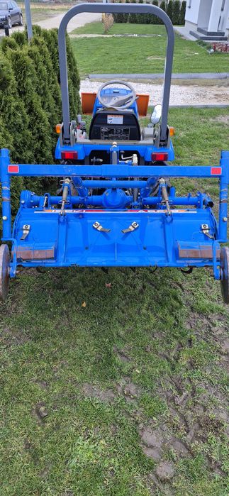 Japoński traktorek ISEKI SIAL 153 z glebogryzarką i plugiem