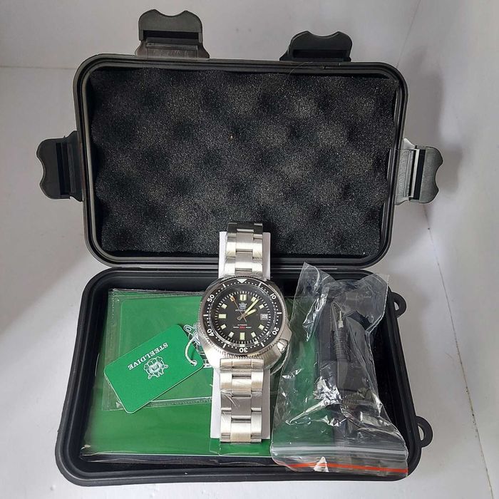 Steeldive Seiko Automatic Diver 200m
