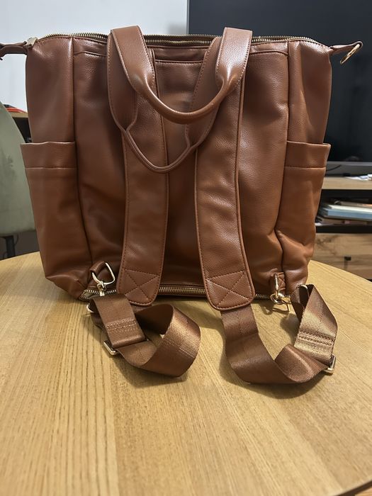 Шкіряна сумка-рюкзак для мами Yomiky