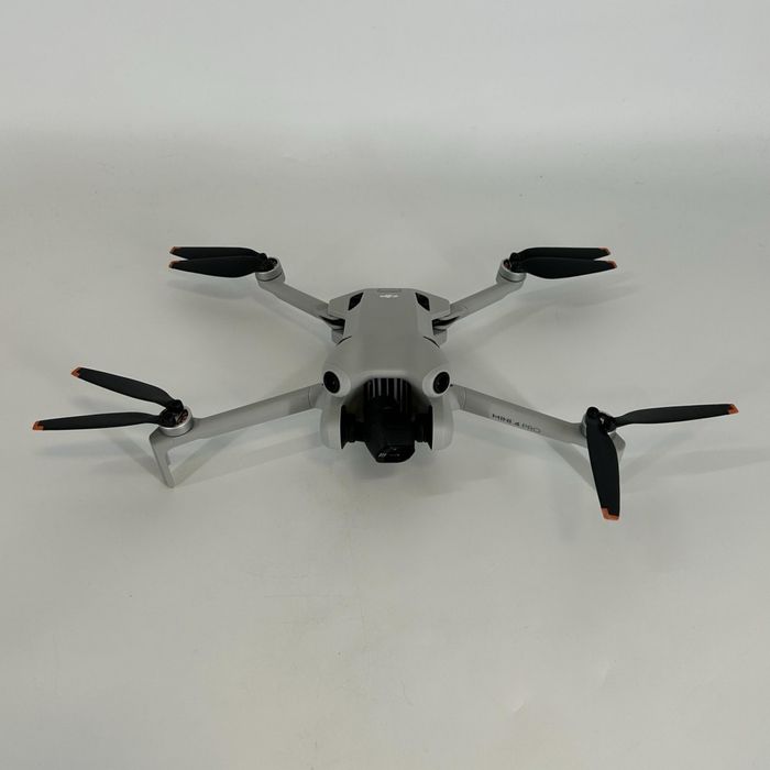 DJI Mini 4 Pro Fly More Combo, Like New, with Invoice, Warranty, and DJI Care64309730123137123