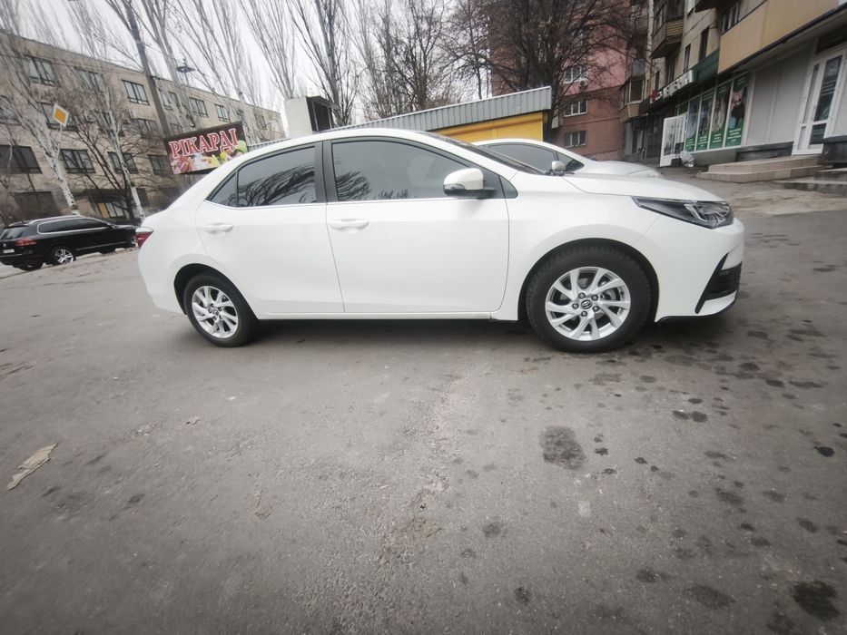 Продам Тойоту Королла