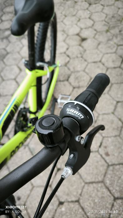 Bicicleta B'Twin Rockrider ST500