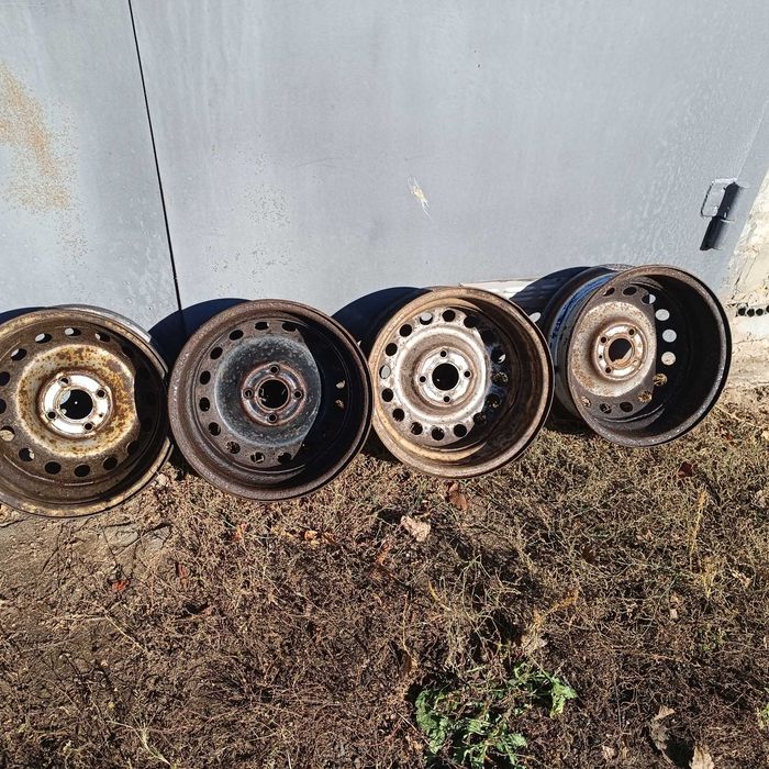 Диски стальные 4X100  5,5xR14  стояли на Renault Kangoo 1