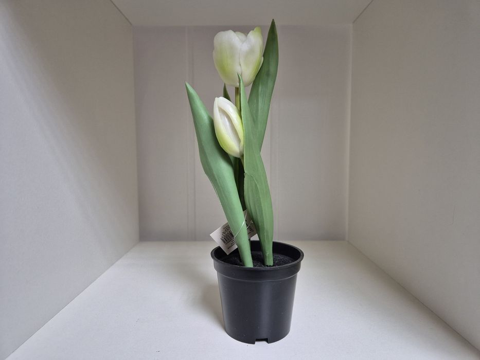 Sztuczne kwiaty tulipan w doniczce jak żywy dekoracja tulipany