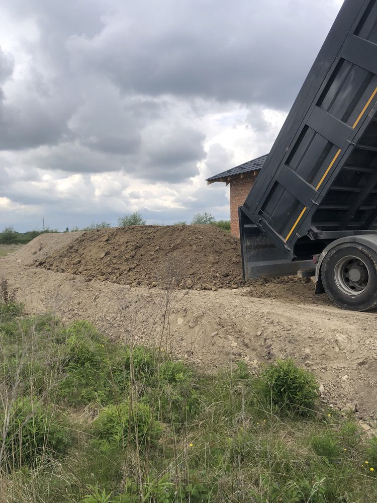 Щебінь, пісок, глина, відсів,камінь формак,цемент, чорнозем