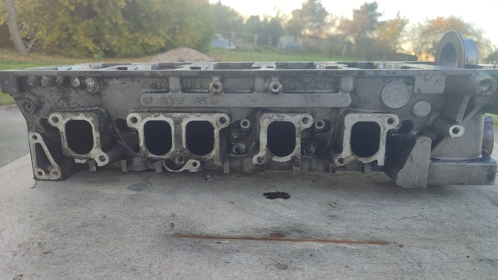 Głowica 2.5 TDI AXD