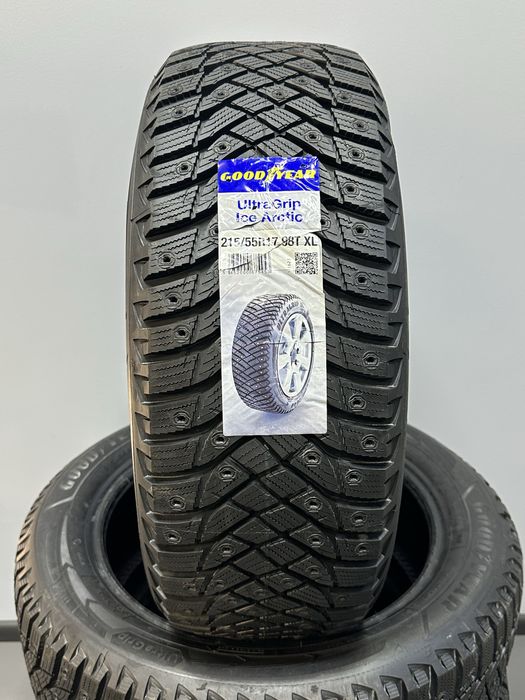 Нові зимові шини GoodYear Ultragrip IceArctic2 215/55 R17 98T XL