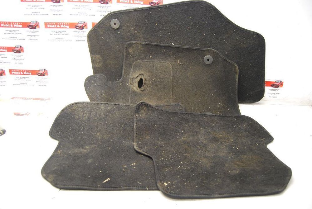 DYWANIKI WELUROWE AUDI A6 C6 KOMBI CZARNE