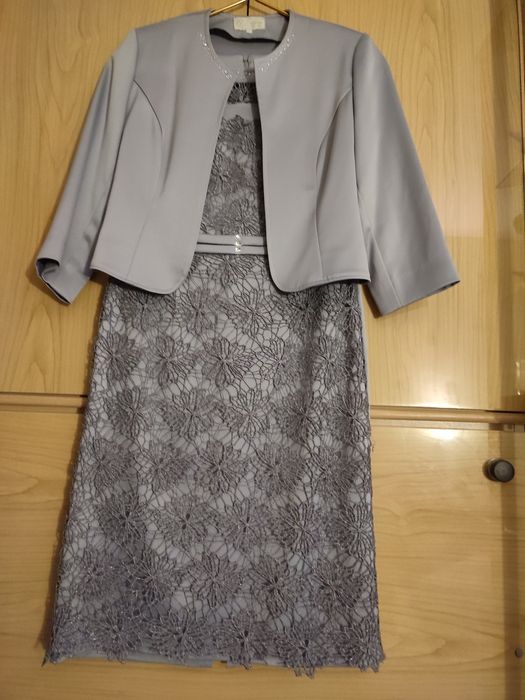 Продам вечерею сукню з піджаком