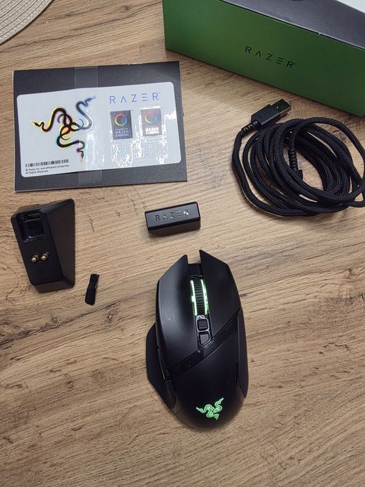Razer Basilisk Ultimate + stacja ładująca