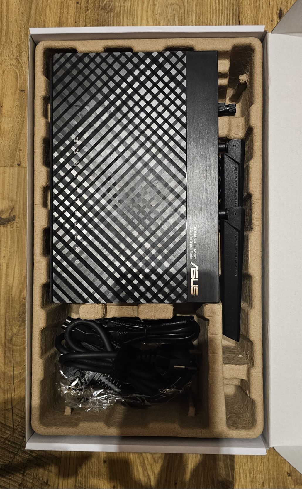 Router/modem ASUS