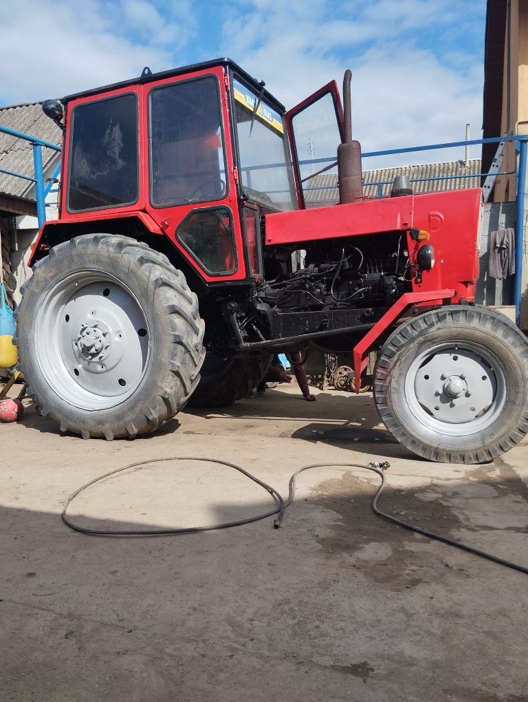 Продам трактор Юмз
