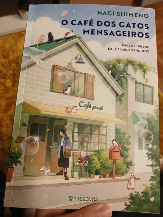 Livro o café dos gatos mensageiros
