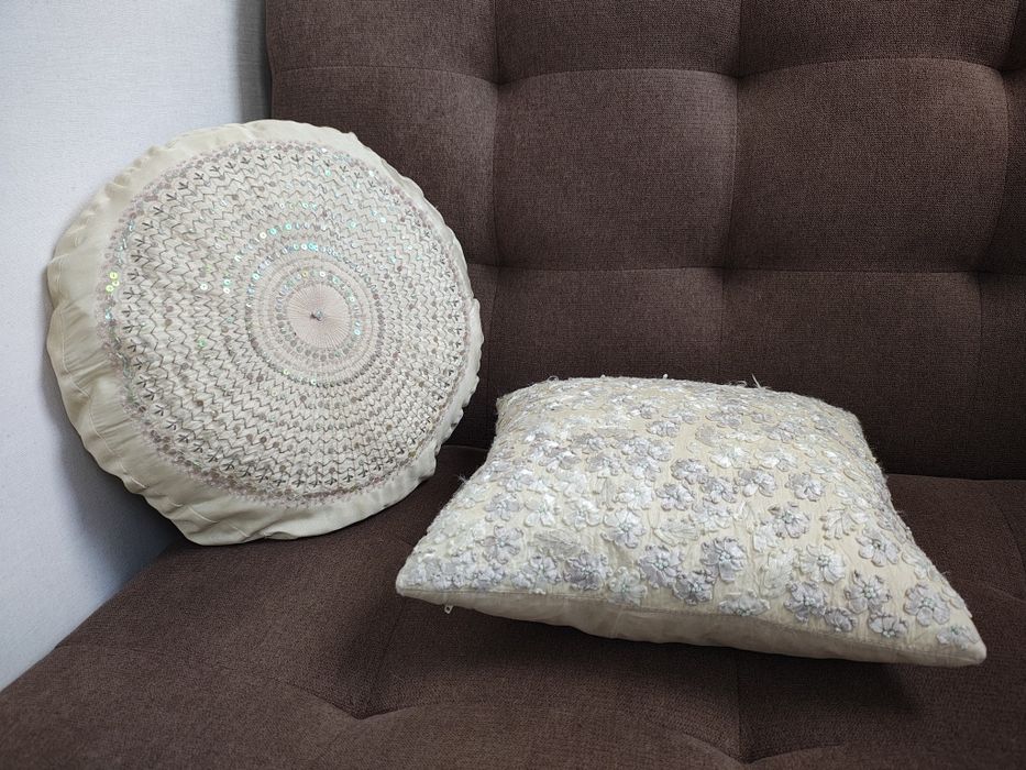 Декоративні подушки.