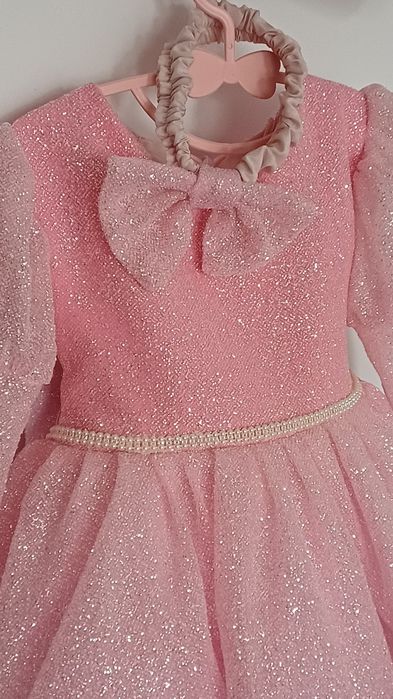 Сукня для дівчинки святкова