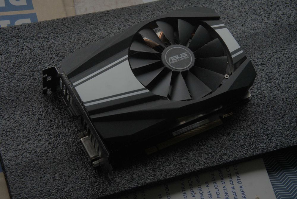 Gráfica NVIDIA GeForce RTX 2060