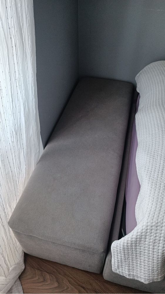 Cama sommier (paços de ferreira) 1,18mx2,00m com colchão + banqueta