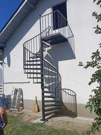 Сходи гвинтові вуличні перила сходинки лестница драбина